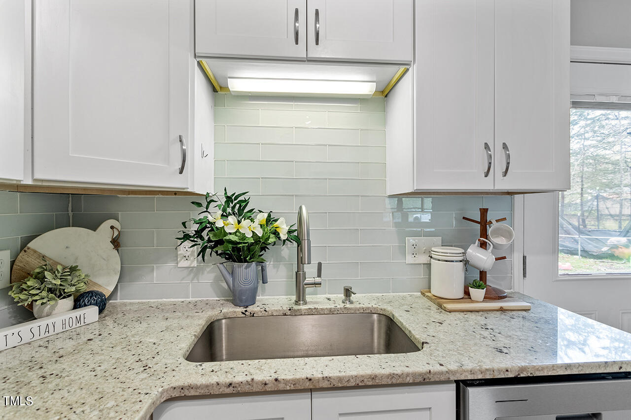 5721 Birch Drive Durham, NC 27712 - Photo 5 of 25 5721 Birch Dr_19