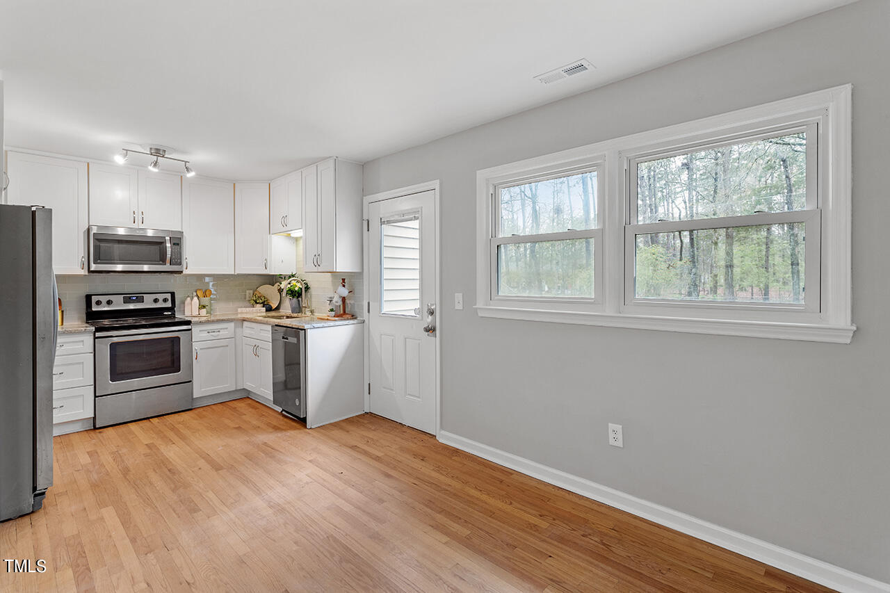 5721 Birch Drive Durham, NC 27712 - Photo 7 of 25 5721 Birch Dr_21