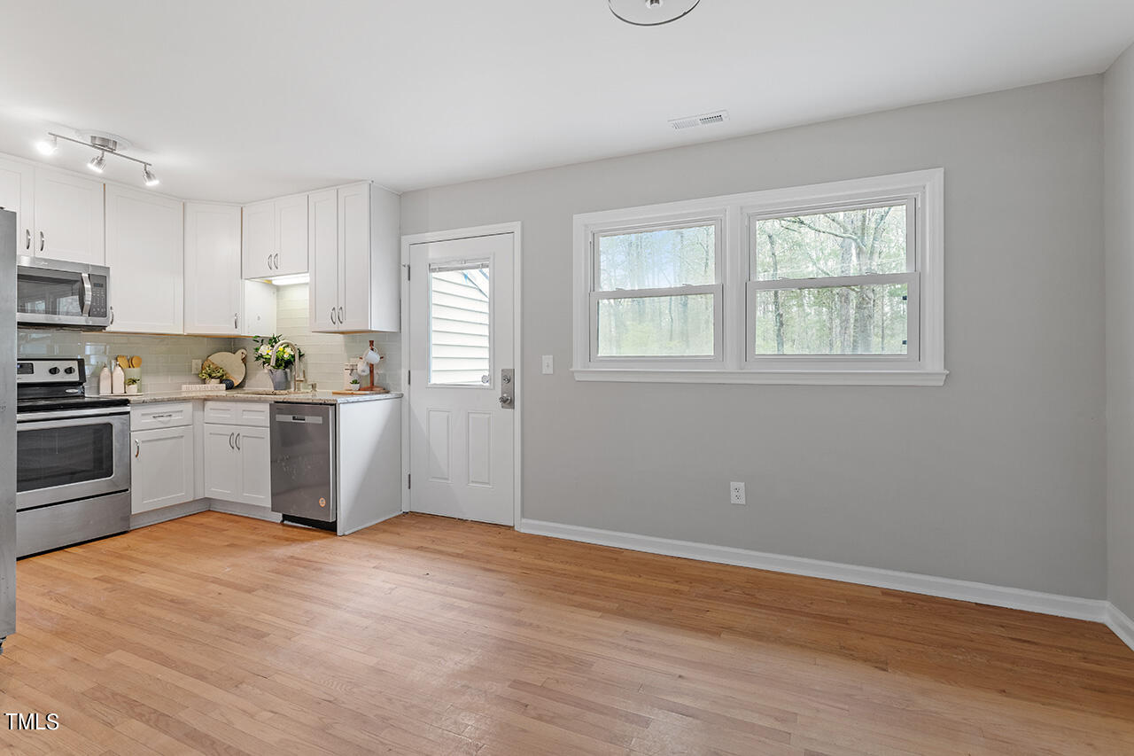 5721 Birch Drive Durham, NC 27712 - Photo 9 of 25 5721 Birch Dr_23