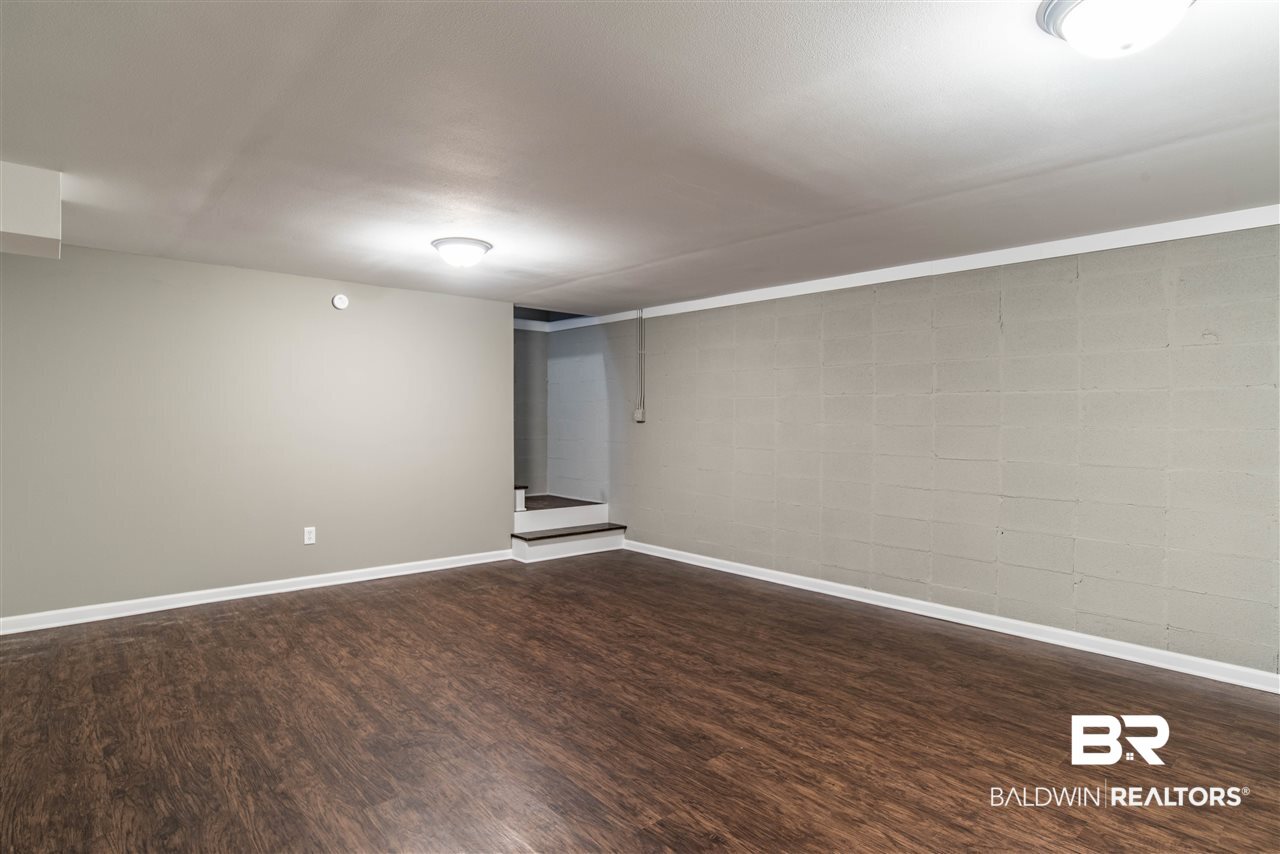 906 Whispering Pines Road Daphne, AL 36526 - Photo 20 of 33