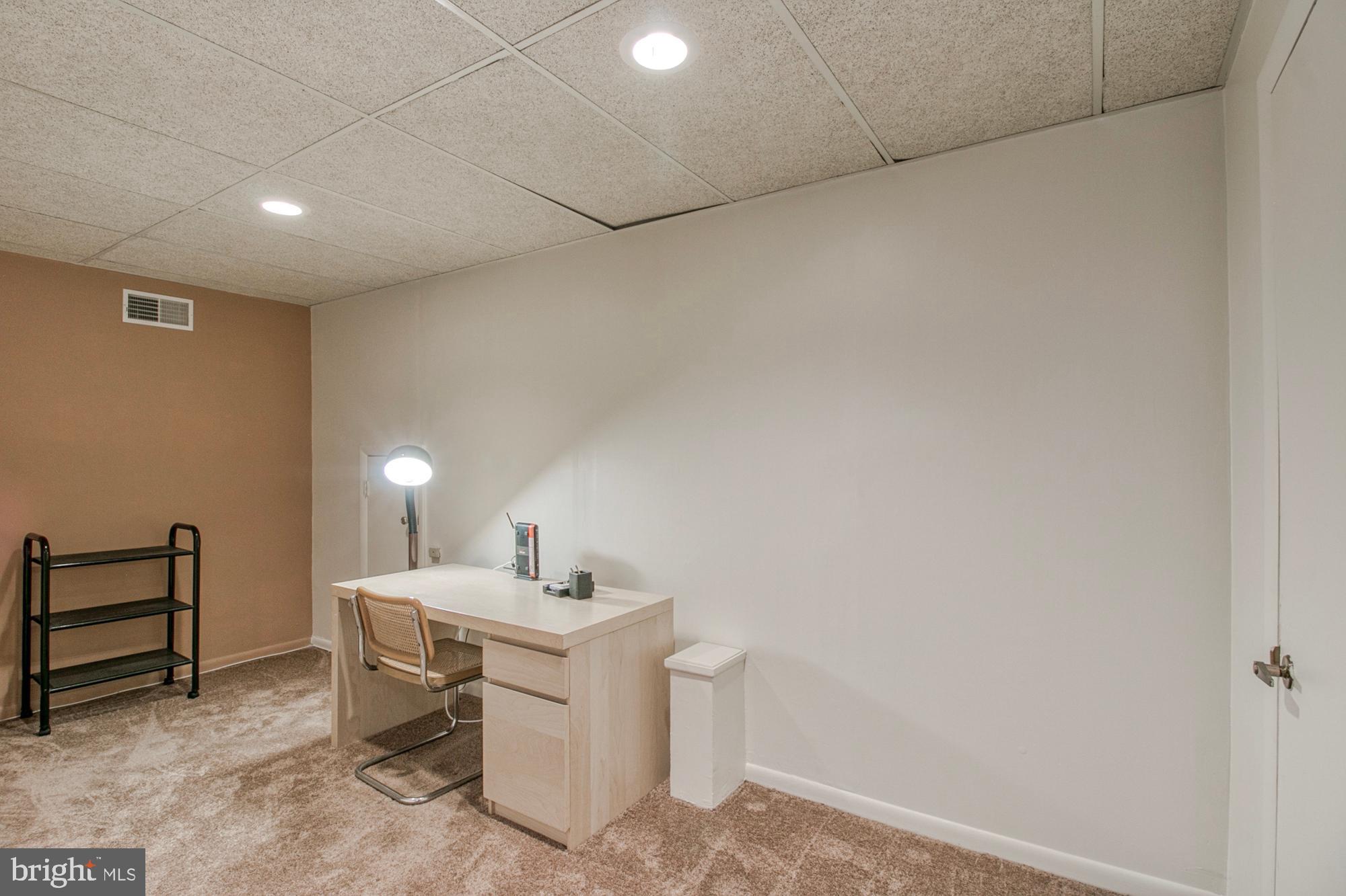 508 Old Crossing Drive Baltimore, MD 21208 - Photo 36 of 47 Desk area in Lower level