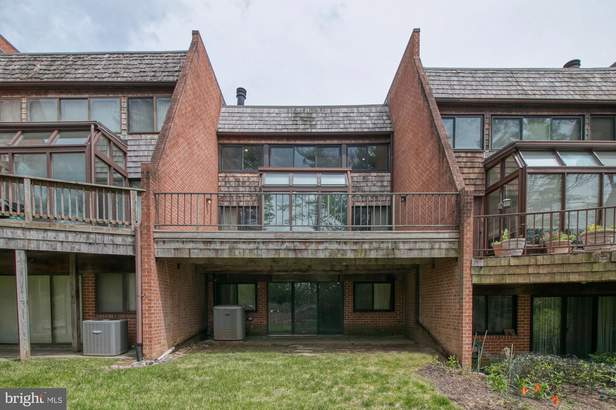 508 Old Crossing Drive Baltimore, MD 21208 - Photo 42 of 47 Back view