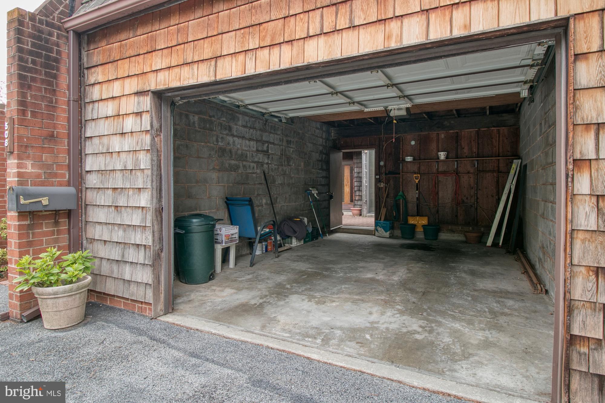 508 Old Crossing Drive Baltimore, MD 21208 - Photo 44 of 47 One car Garage