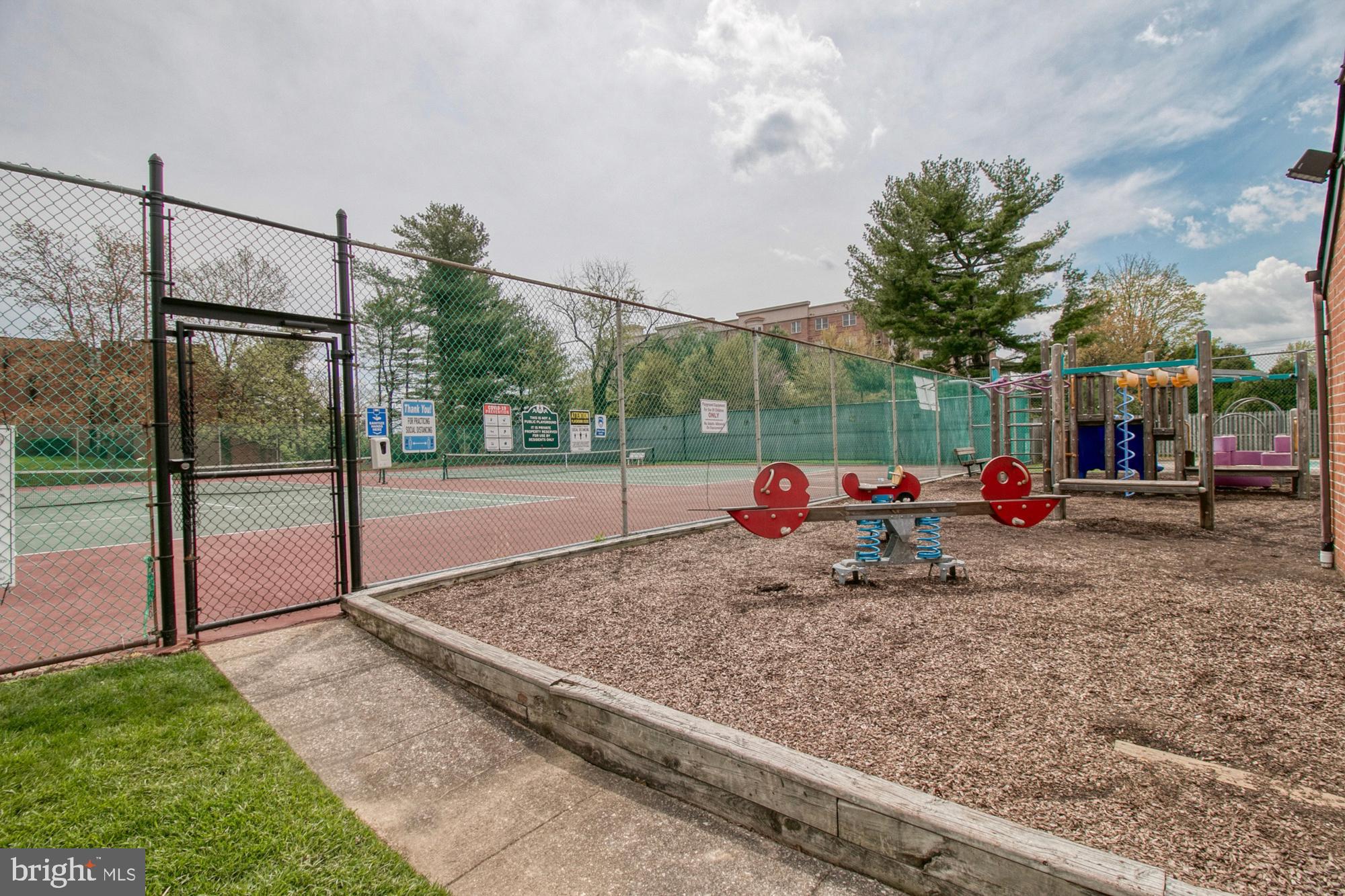 508 Old Crossing Drive Baltimore, MD 21208 - Photo 46 of 47 Playgroun