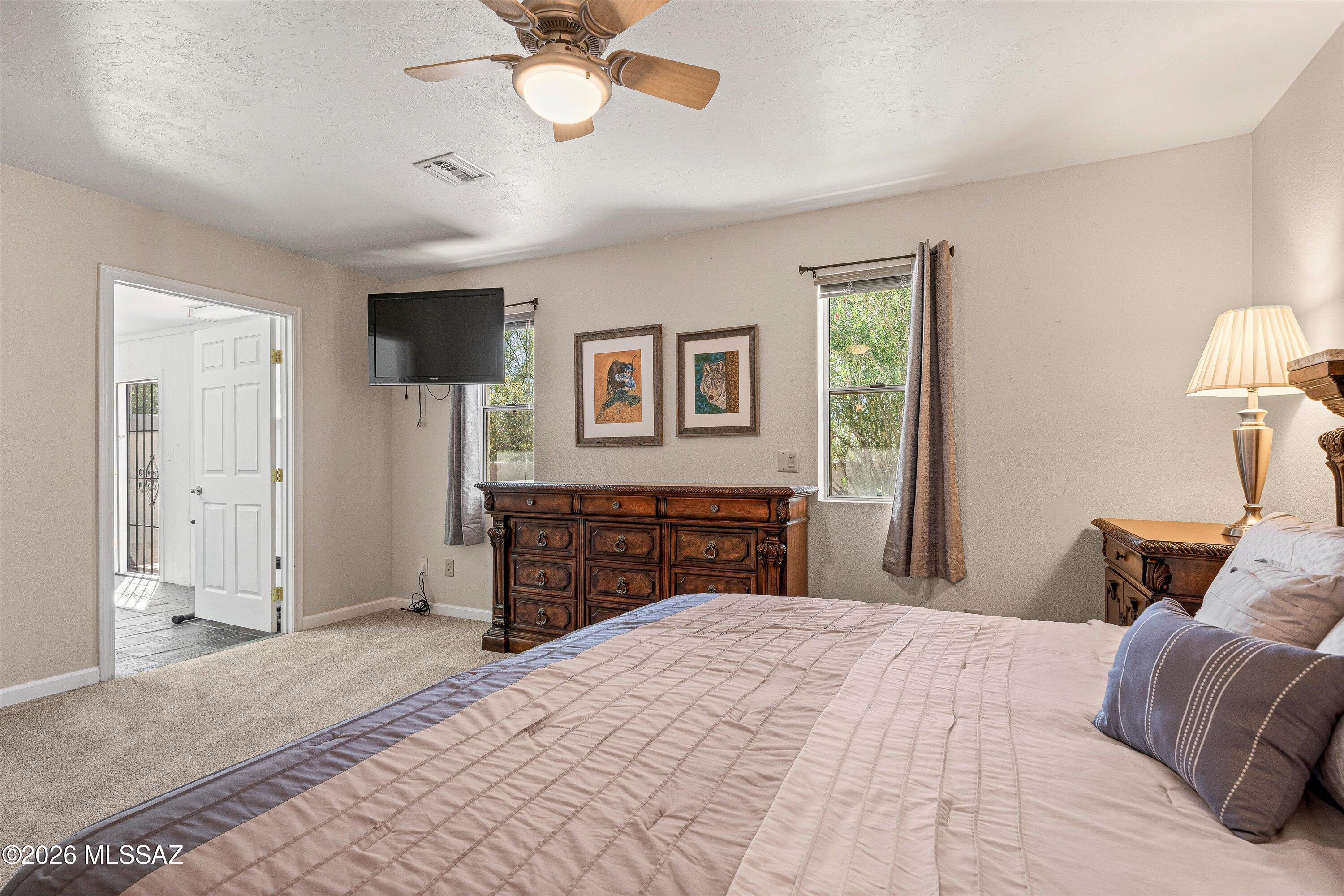 7402 East Wandering Road Tucson, AZ 85750 - Photo 18 of 38 Primary Bedroom