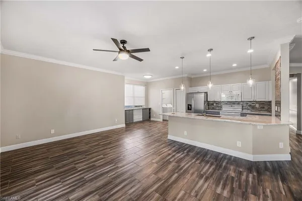 $3,900 | 2225 Heritage Greens Drive, Naples, FL 34119