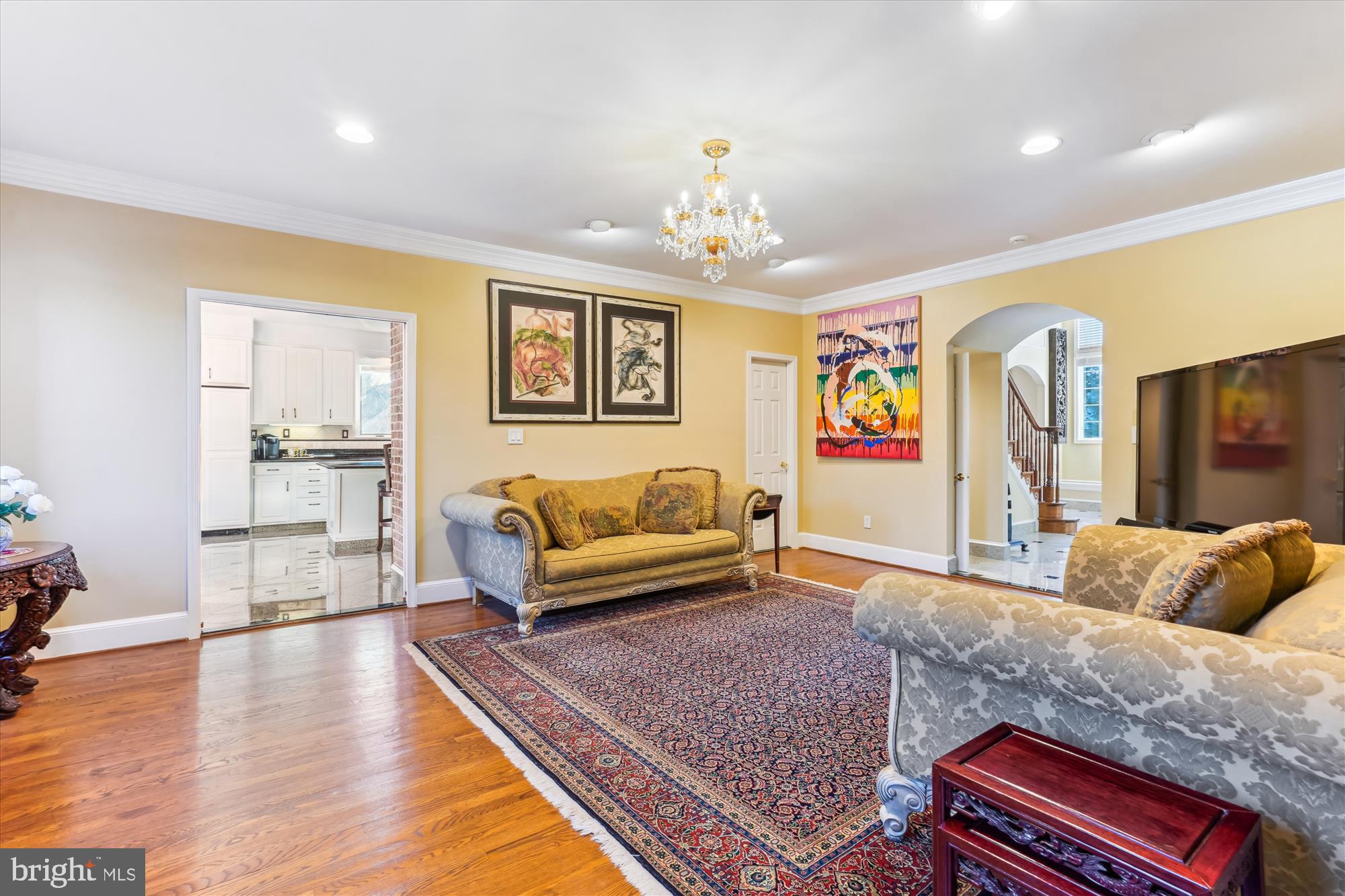 1071 Spring Hill Road McLean, VA 22102 - Photo 12 of 65 Family Room