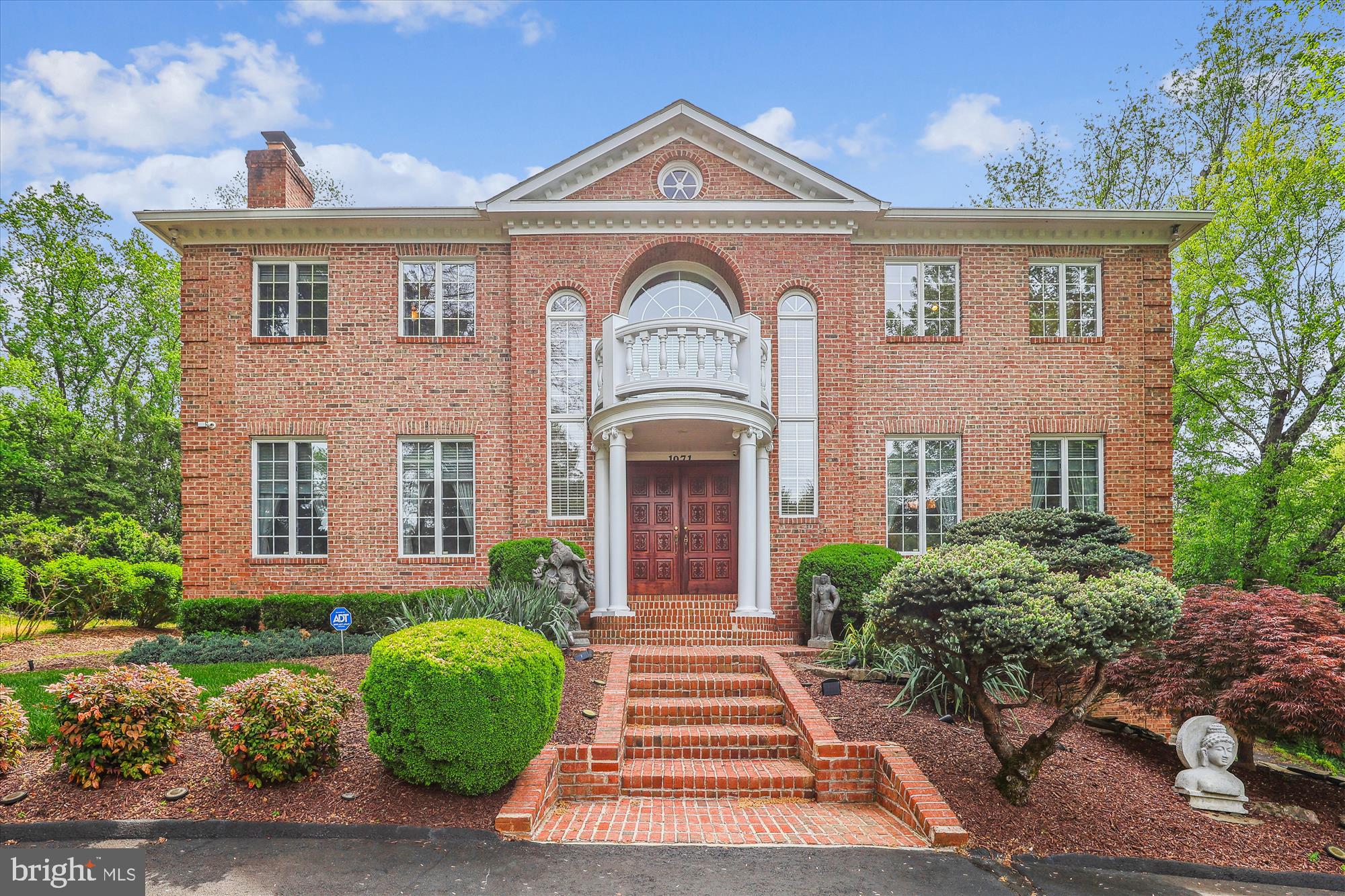 1071 Spring Hill Road McLean, VA 22102 - Photo 47 of 65 a front view of a house