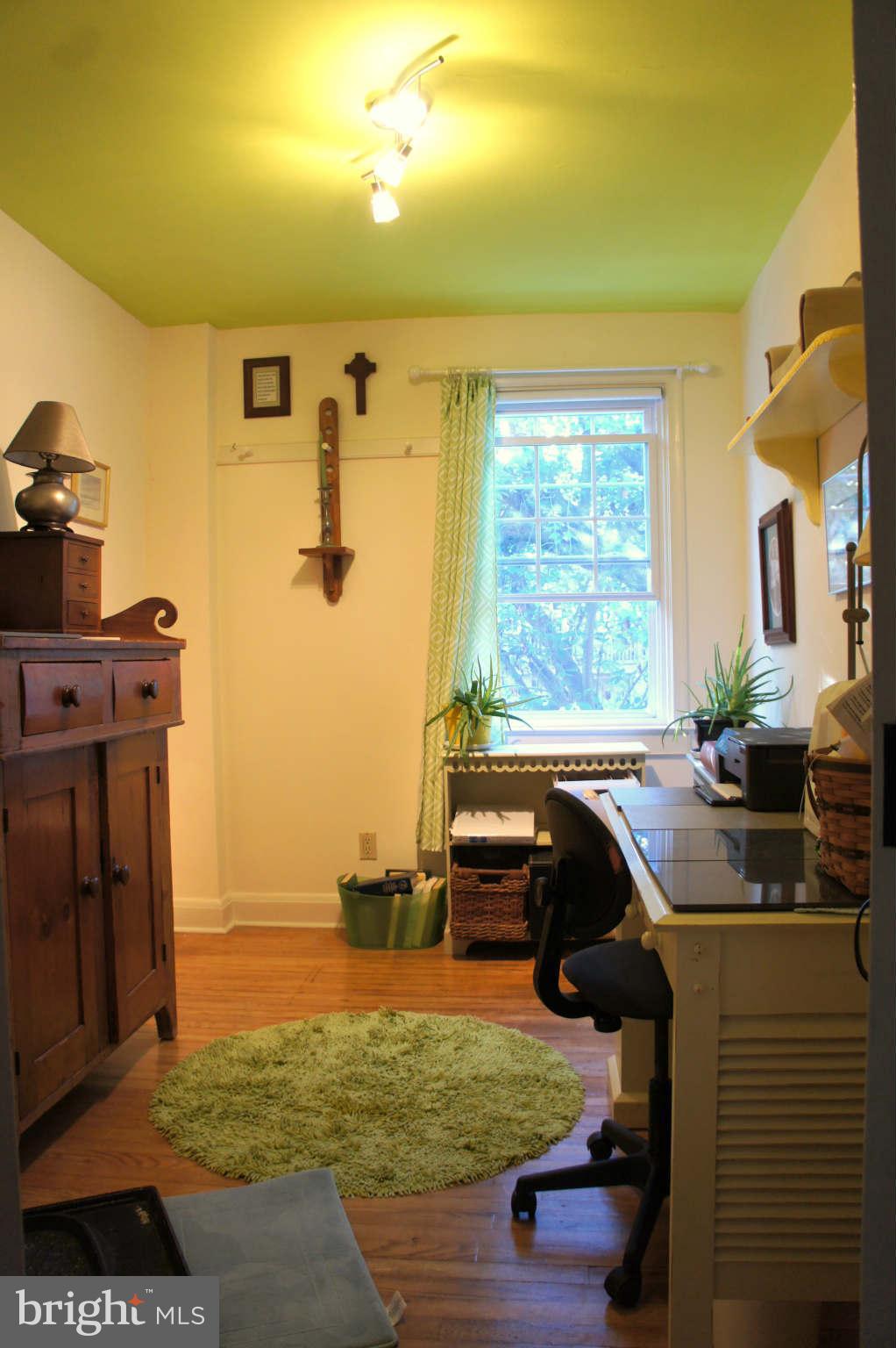 151 Stanmore Road Baltimore, MD 21212 - Photo 11 of 29 a room with furniture and window