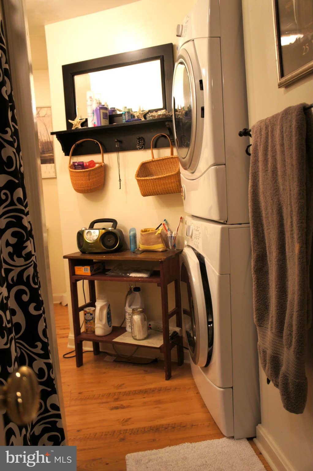 151 Stanmore Road Baltimore, MD 21212 - Photo 20 of 29 a utility room with dryer and washer