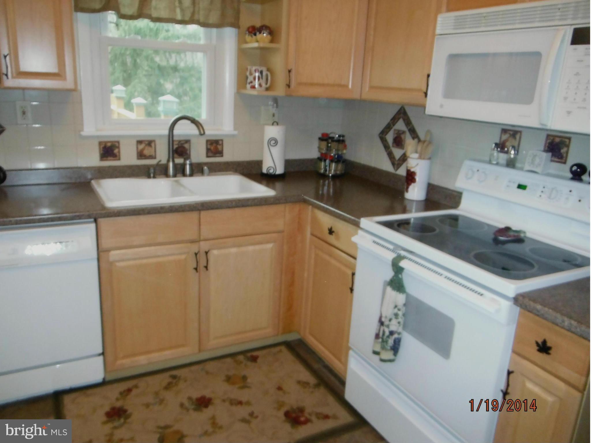 9903 Maidbrook Road Baltimore, MD 21234 - Photo 15 of 30 Kitchen