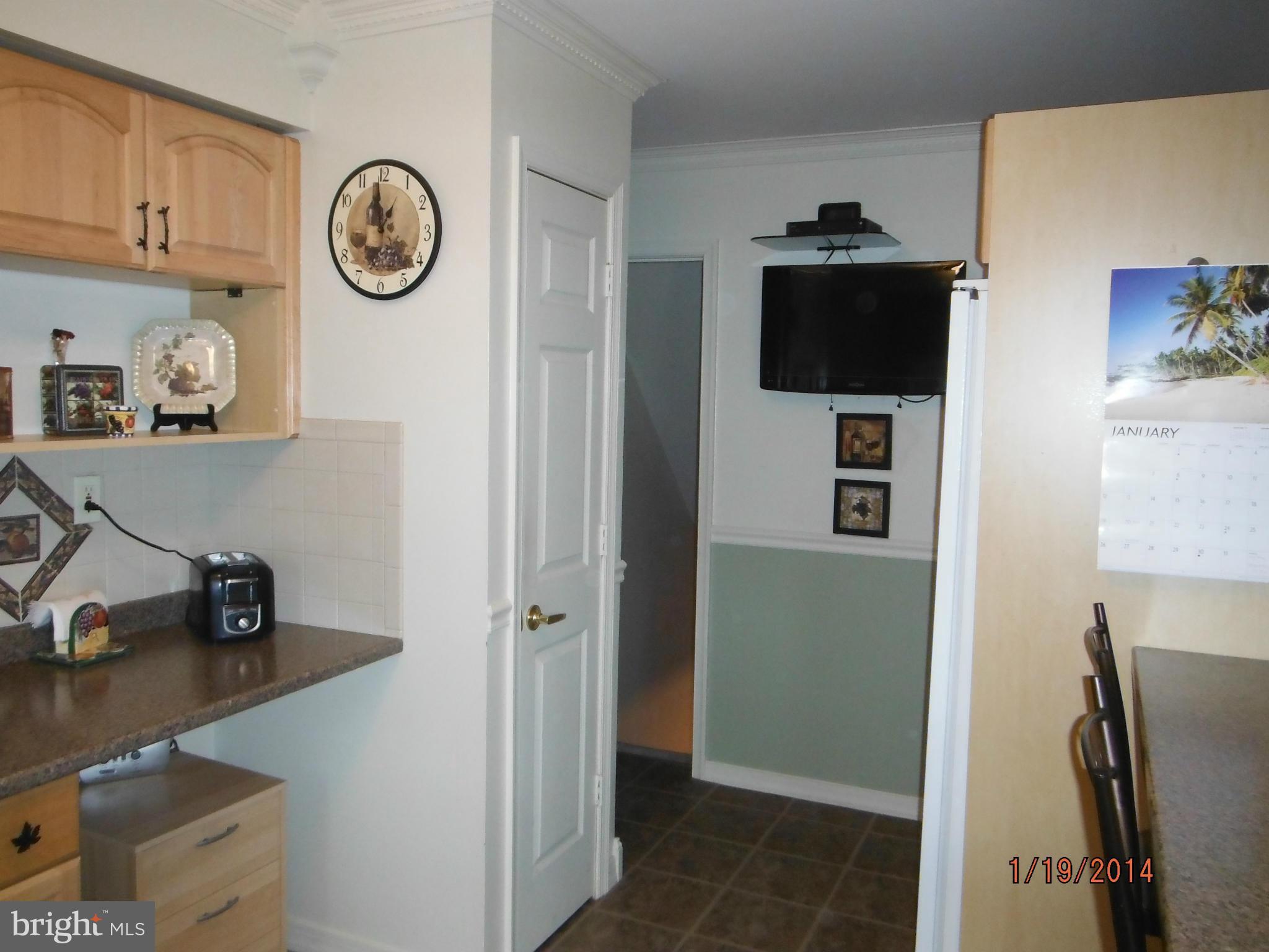 9903 Maidbrook Road Baltimore, MD 21234 - Photo 16 of 30 Kitchen