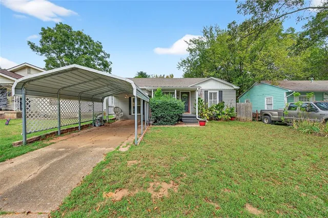 $185,000 | 517 West Bullock Street, Denison, TX 75020