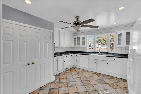 $4,500 | 4220 Los Coyotes Diagonal, Lakewood, CA 90713