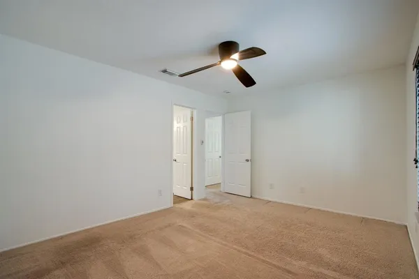 $2,500 | 319 Stoneledge Drive, Irving, TX 75063