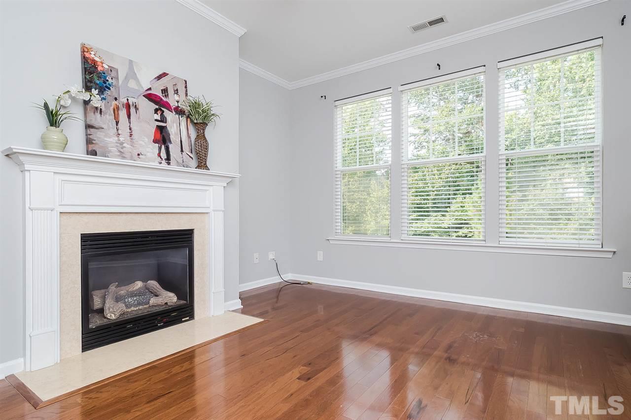 4624 Springerly Lane Raleigh, NC 27612 - Photo 6 of 11 Gallery Image 6