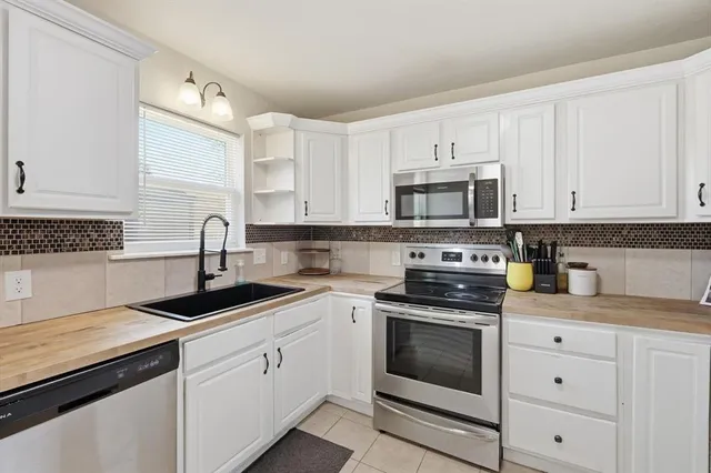 $259,900 | 3513 Bewley Street, North Richland Hills, TX 76117