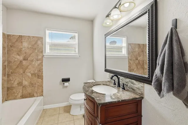 $259,900 | 3513 Bewley Street, North Richland Hills, TX 76117