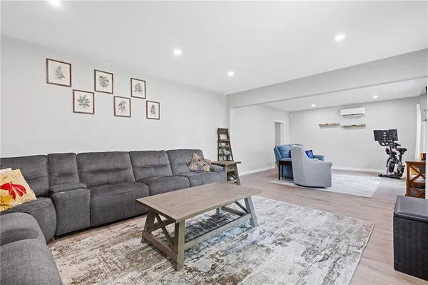 $575,000 | 161 Mallard Creek Way, Bethlehem, GA 30620