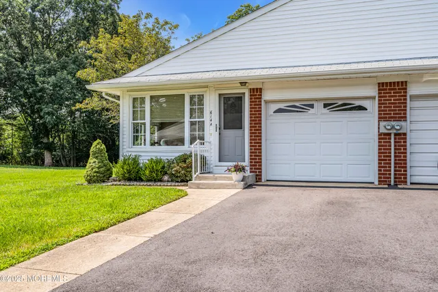 $164,000 | 614 A Willow Lane, Unit A, Whiting, NJ 08759