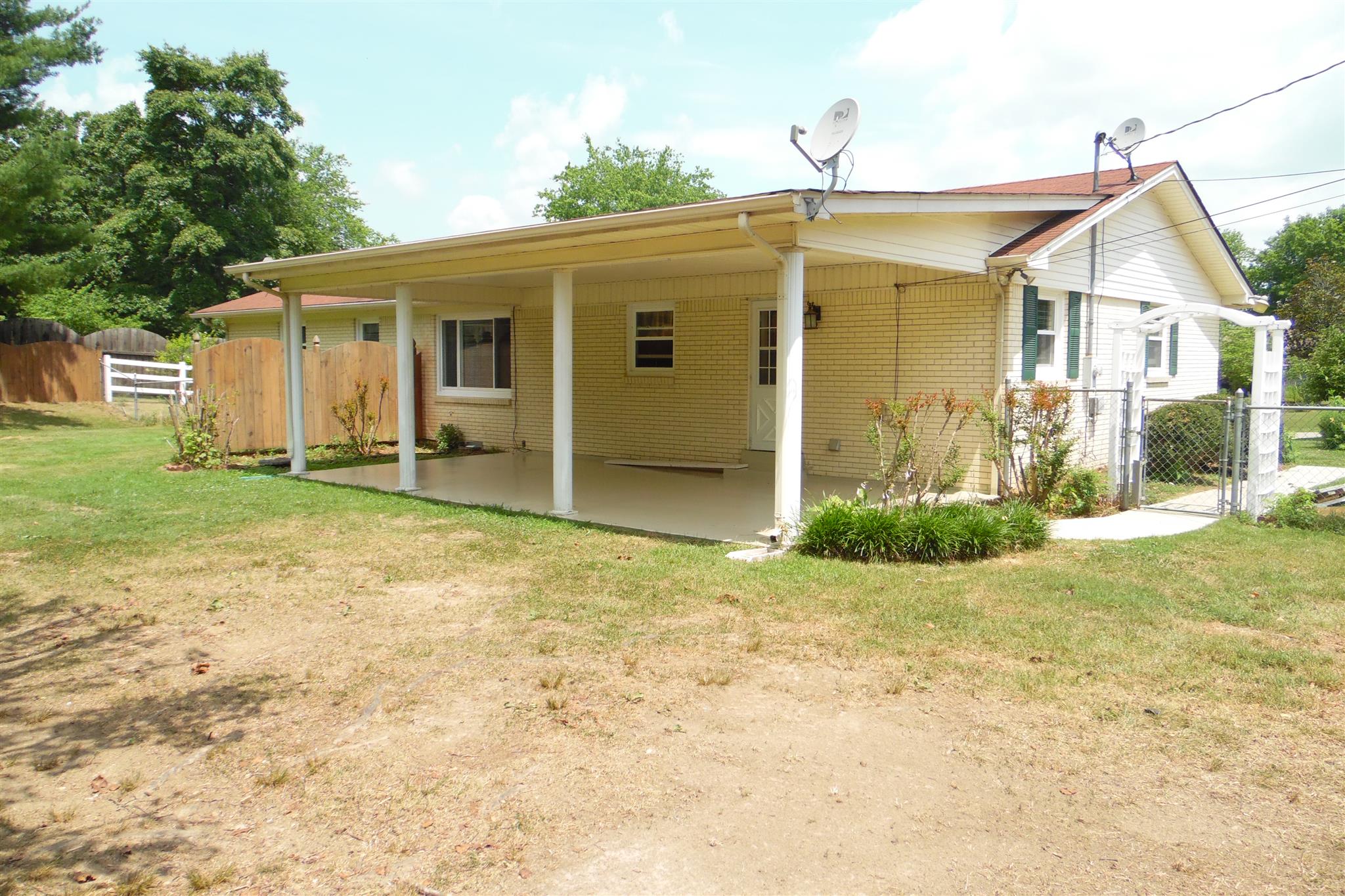 35 Horseshoe Bend Road Leoma, TN 38468 - Photo 4 of 26