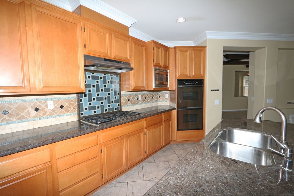 396 Edgewater Drive San Marcos, CA 92078 - Photo 12 of 25