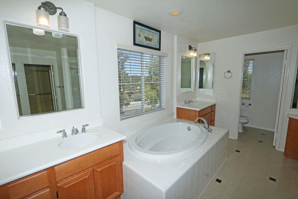 396 Edgewater Drive San Marcos, CA 92078 - Photo 18 of 25