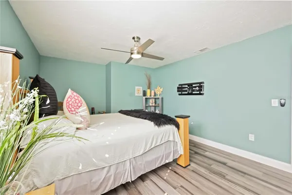 $8,000 | 5025 Marsh Field Road, Sarasota, FL 34235