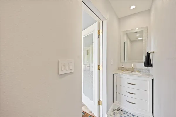 $8,000 | 5025 Marsh Field Road, Sarasota, FL 34235