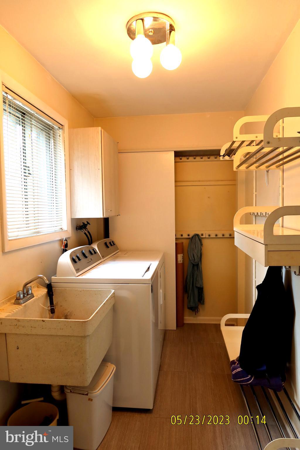 2202 Oxeye Road Baltimore, MD 21209 - Photo 23 of 51 Laundry Room on Main Floor