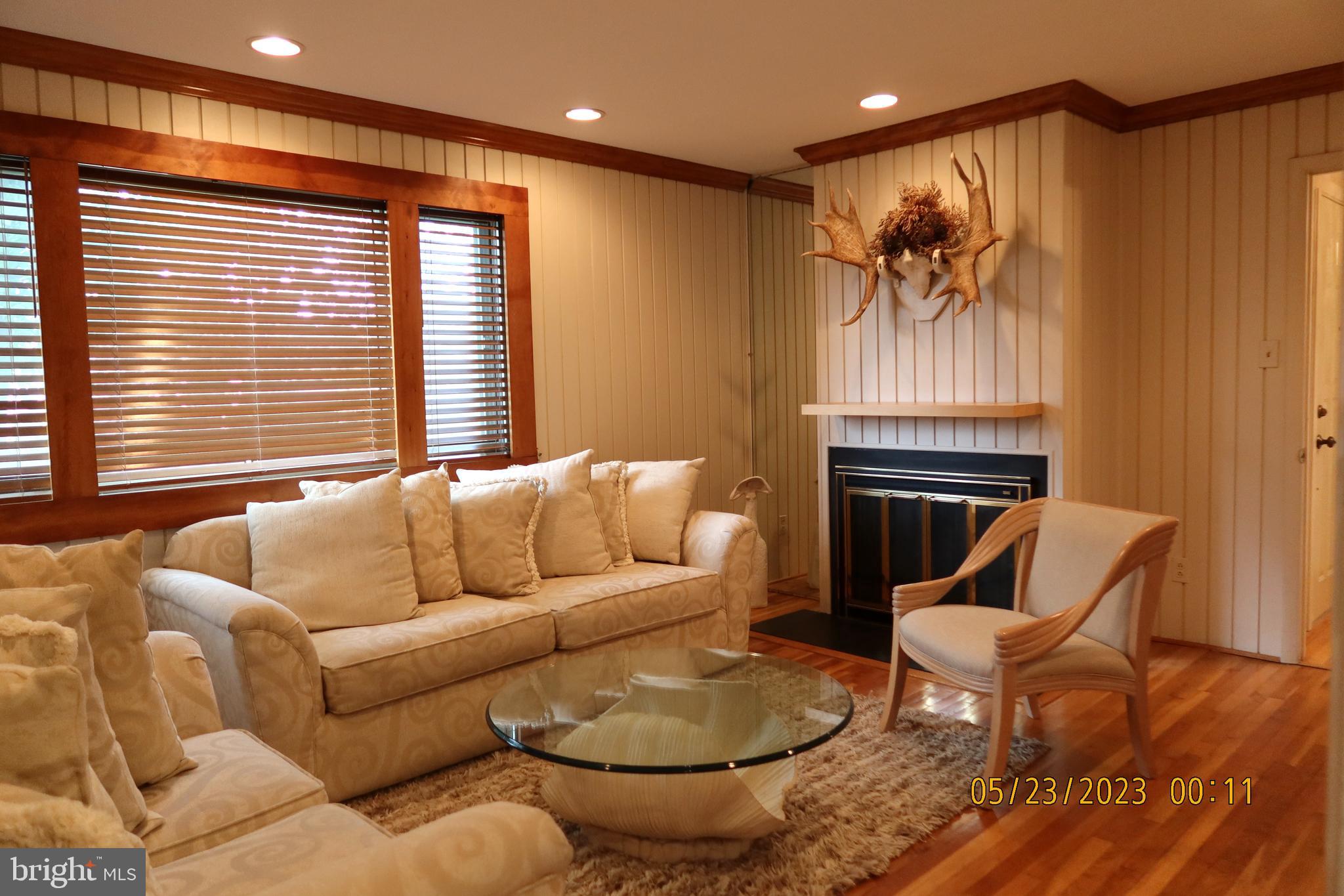 2202 Oxeye Road Baltimore, MD 21209 - Photo 24 of 51 Family Room Main Floor