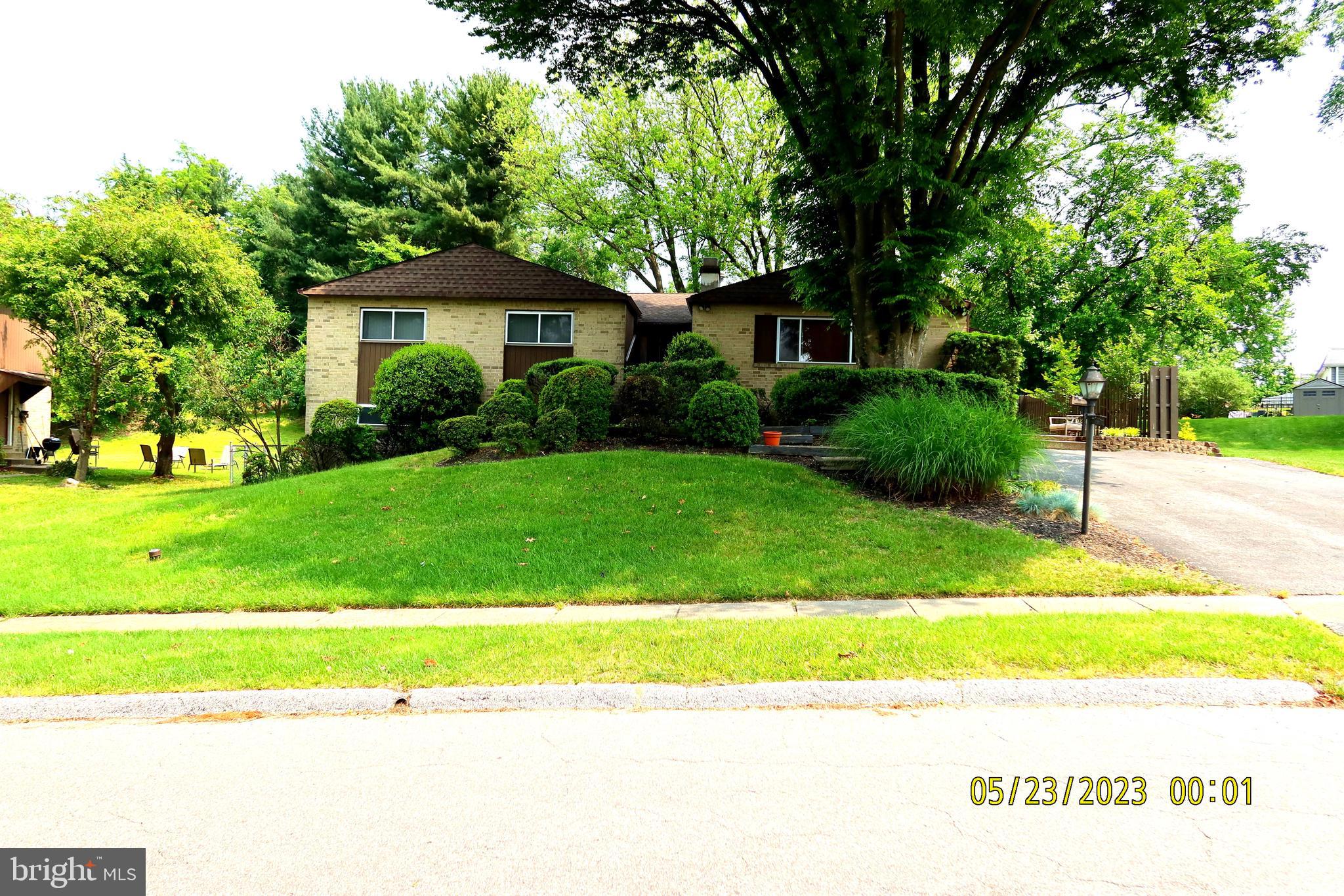 2202 Oxeye Road Baltimore, MD 21209 - Photo 4 of 51 Exterior Front