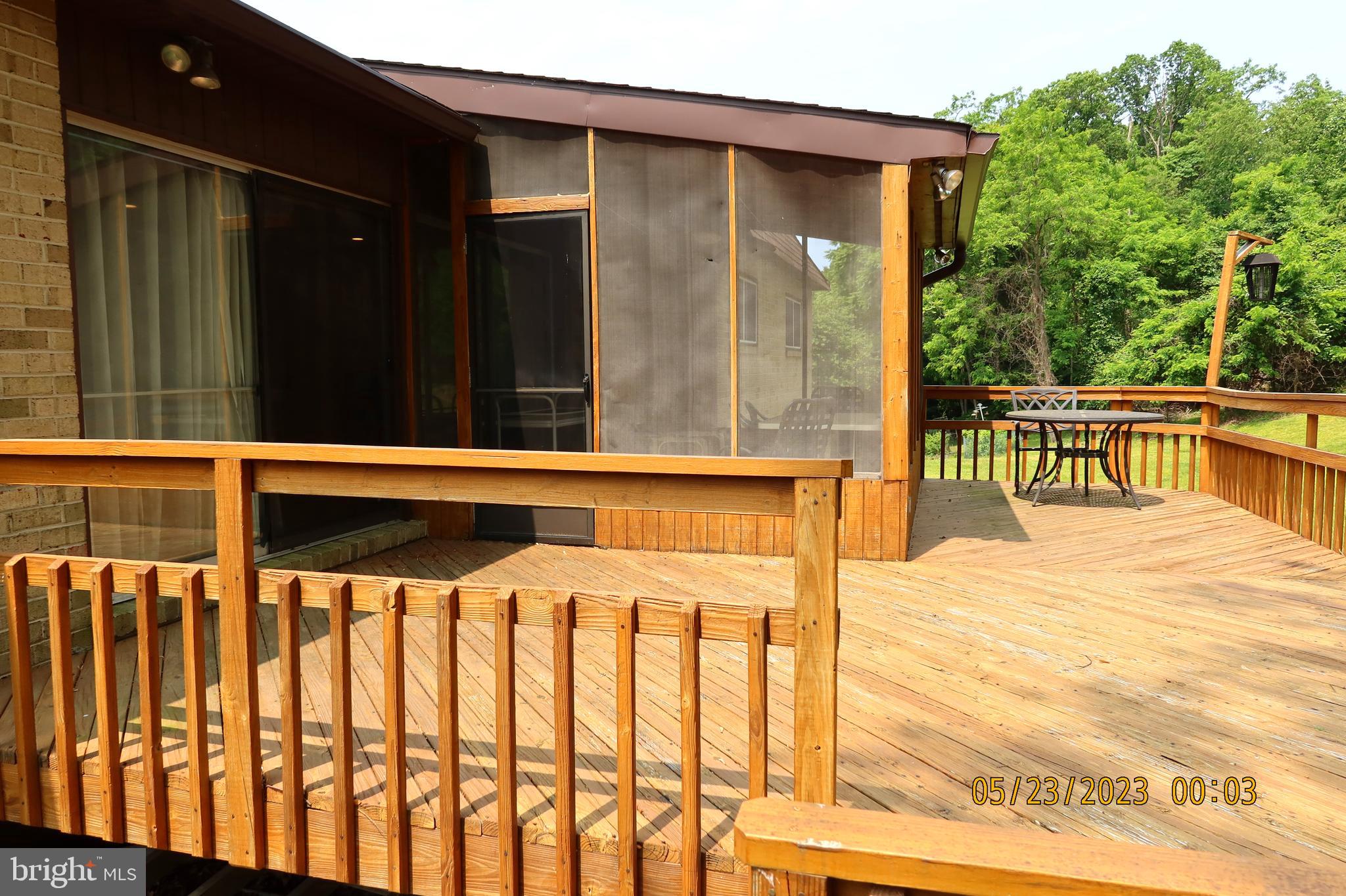 2202 Oxeye Road Baltimore, MD 21209 - Photo 46 of 51 Deck