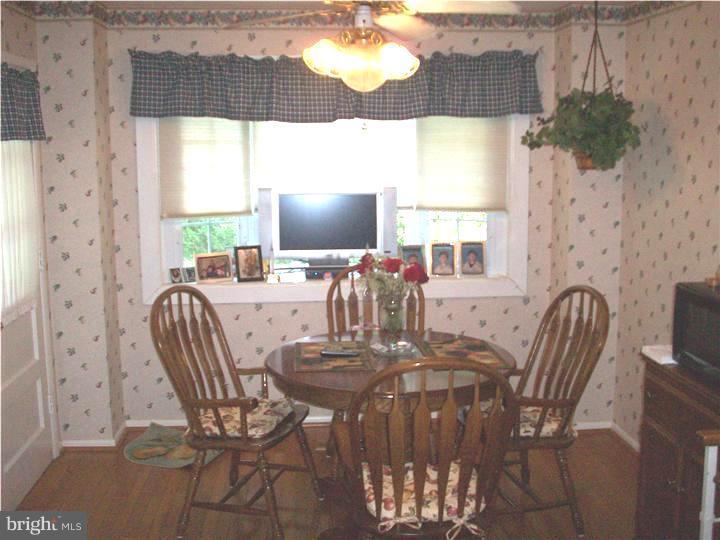 9262 Darlington Road Philadelphia, PA 19115 - Photo 8 of 20 Gallery Image 8