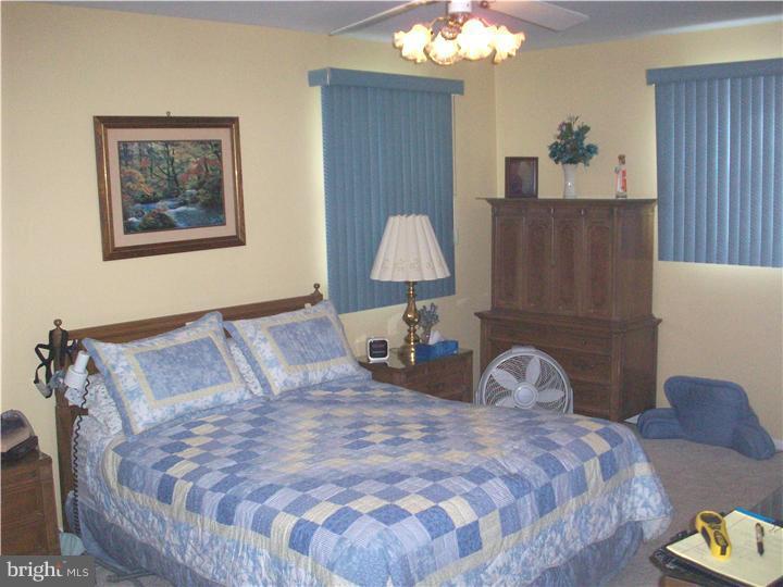 9262 Darlington Road Philadelphia, PA 19115 - Photo 10 of 20 Gallery Image 10