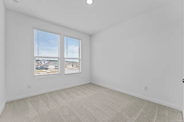 $290,000 | 2299 Fort Davis Pass, Marion, TX 78124