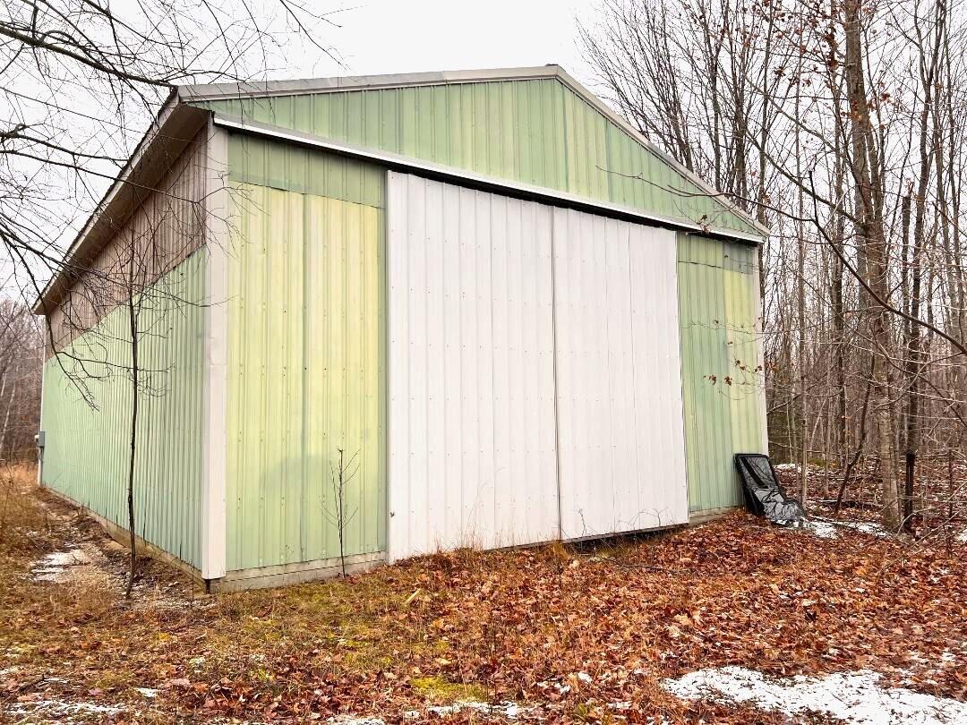 12875 Bates Road Cheboygan, MI 49721 - Photo 4 of 14 Gallery Image 4