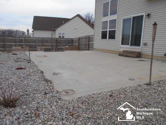 842 Golf Ridge Circle Dundee, MI 48131 - Photo 23 of 24 Patio