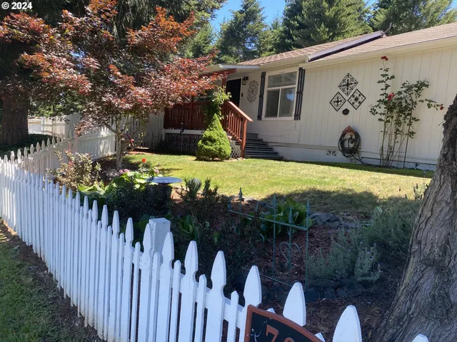 $285,500 | 792 Clone Street, Yoncalla, OR 97499