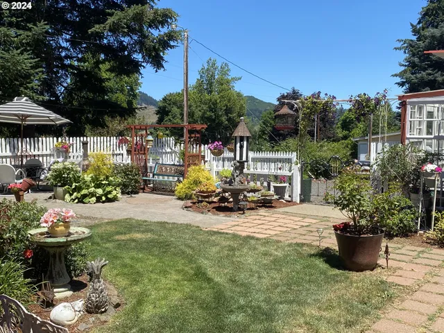 $285,500 | 792 Clone Street, Yoncalla, OR 97499
