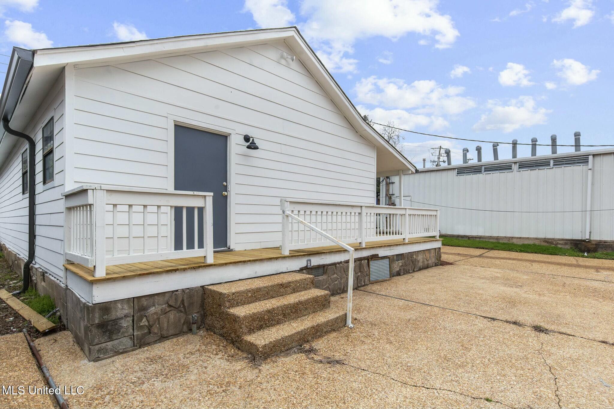 1030 Greymont Street Jackson, MS 39202 - Photo 16 of 33 tempImageSqyIzG