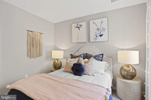 $519,990 | 432 Mountain Laurel Boulevard, Ranson, WV 25438