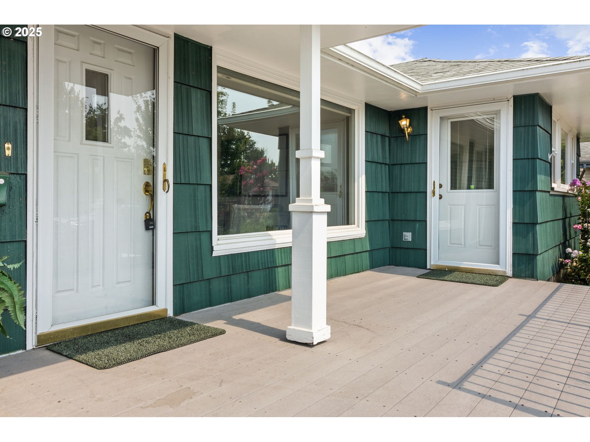 1428 Olympic Street Springfield, OR 97477 - Photo 2 of 46 Porch