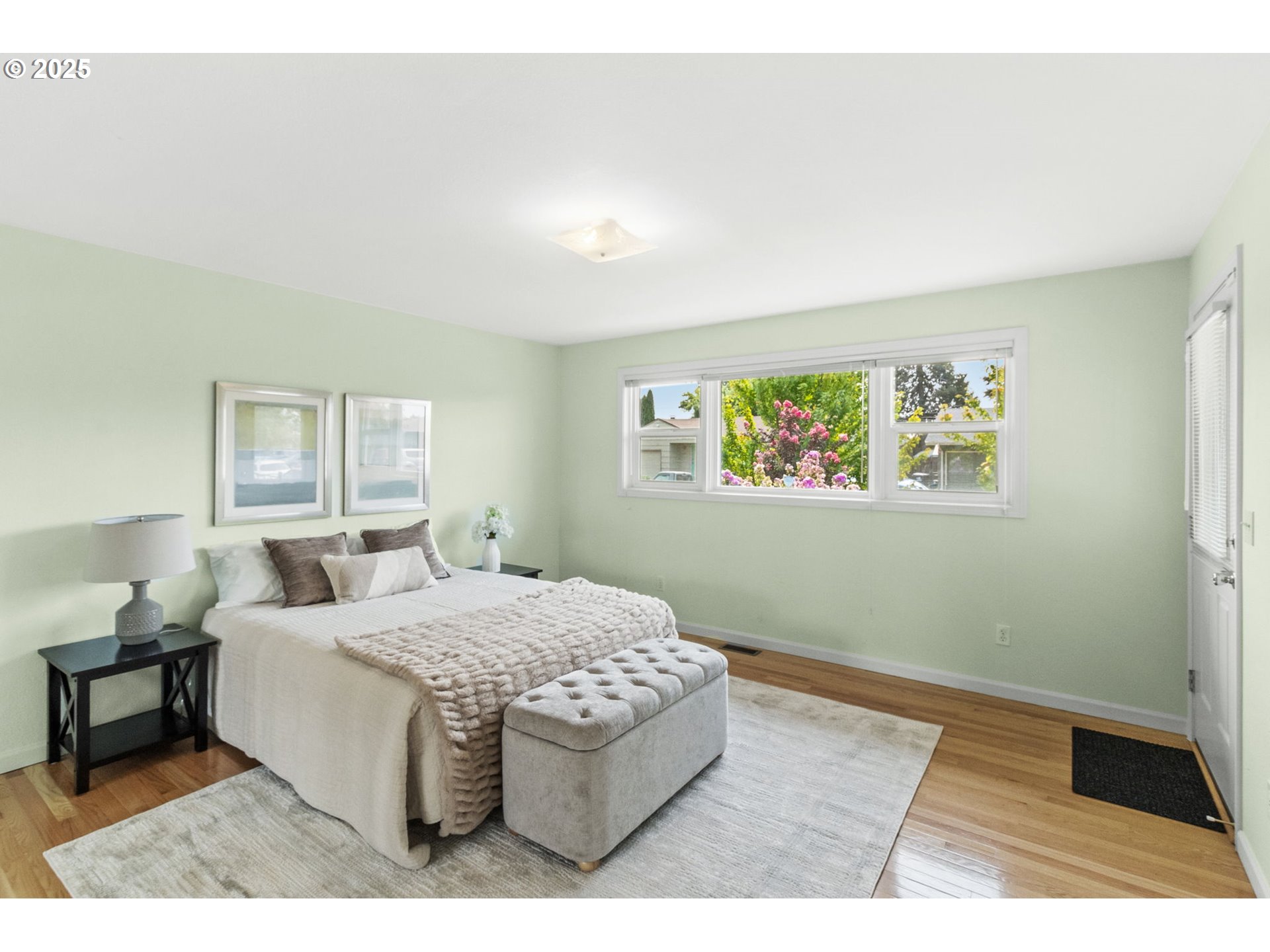 1428 Olympic Street Springfield, OR 97477 - Photo 23 of 46 Bedroom