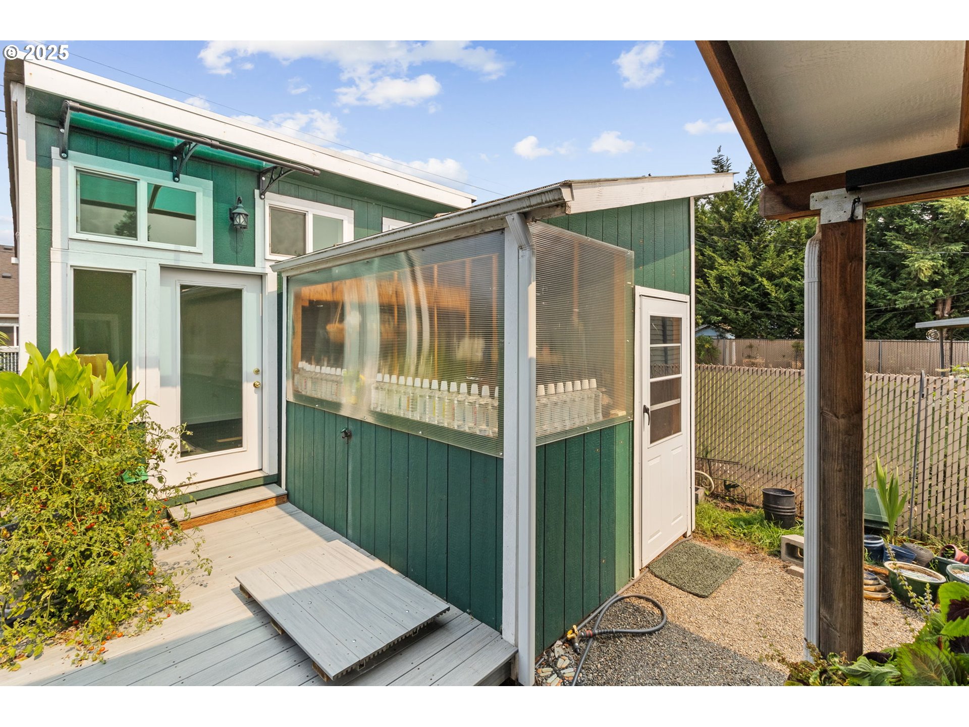 1428 Olympic Street Springfield, OR 97477 - Photo 34 of 46 Greenhouse