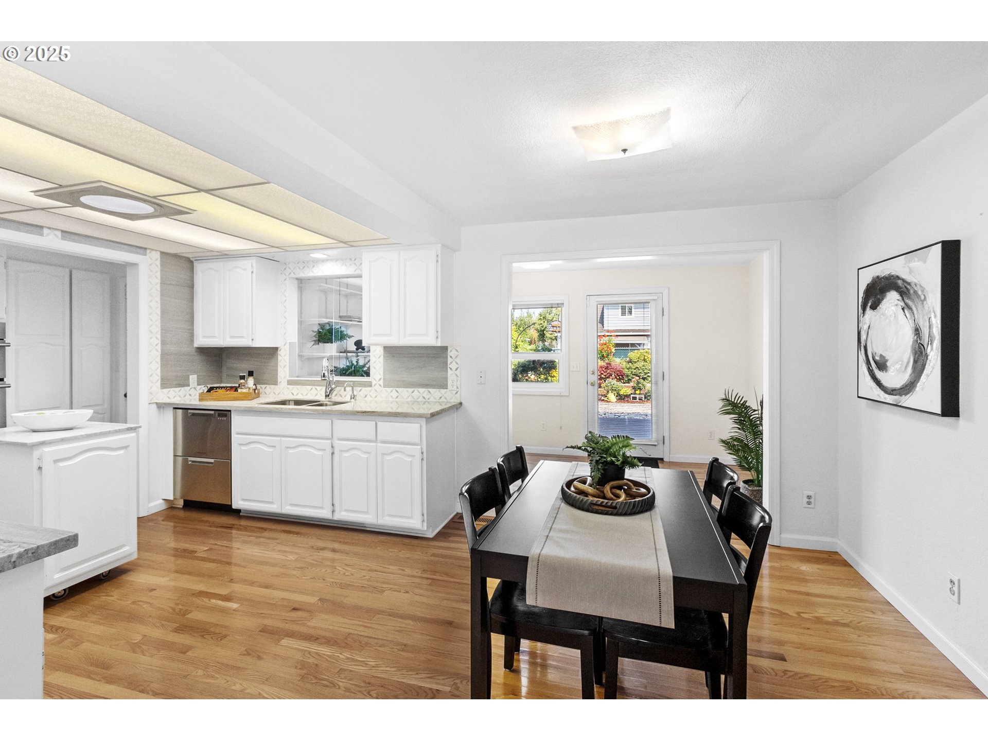 1428 Olympic Street Springfield, OR 97477 - Photo 6 of 46 Dining Room