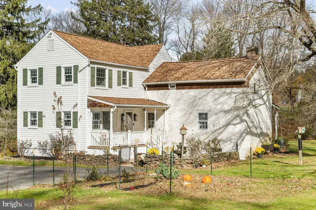 $1,050,000 | 1554 Meadow Lane, Glen Mills, PA 19342