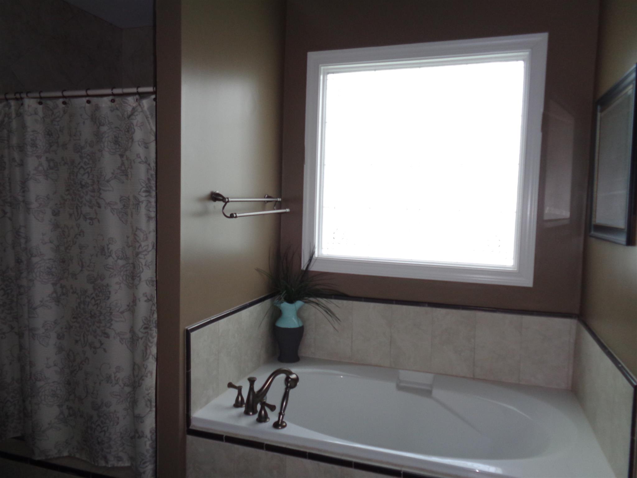 3555 Shores Road Murfreesboro, TN 37128 - Photo 18 of 30 Master Bath also has a large Garden tub
