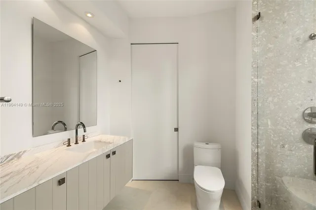 a view of walk in closet