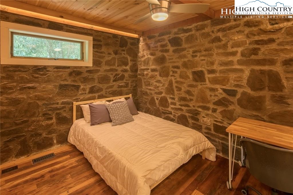 446 Hidden Valley Circle Boone, NC 28607 - Photo 14 of 26 Gallery Image 14